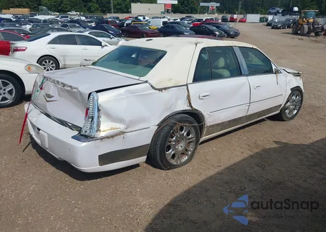 2007 Cadillac Dts Luxury Ii z USA, uszkodzony, nr VIN 1G6KD57Y77U150473